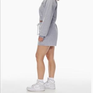 Aritzia TNA CozyFleece boyfriend shorts